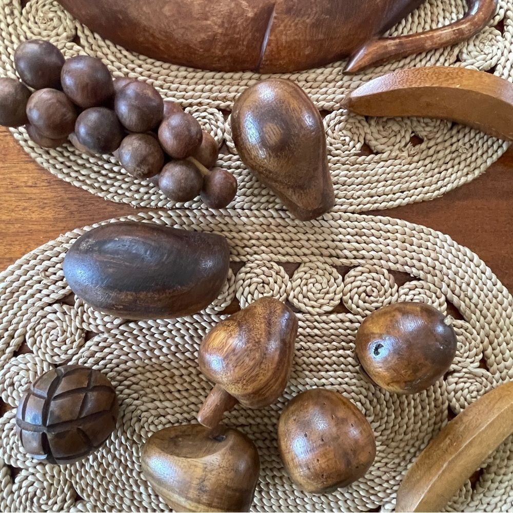 Vintage MCM Wooden Monkey Pod 10 Piece Fruit and Leaf Shaped Bowl Set - Picture 12 of 15